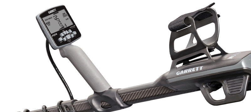 Garrett Axiom Terra-Scan ground balance across mineralized ground and saltwater